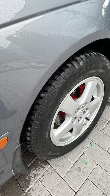 чанган авто: Toyota Avensis: 2003 г., 1.8 л, Кол менен иштөөчү, Бензин, Универсал — 10