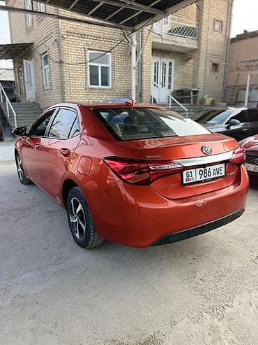 обмен на авто с доплатой: Toyota Corolla: 2017 г., 1.8 л, Автомат, Гибрид, Седан — 3