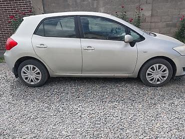 mini kuper: Toyota Auris: 2008 г. — 3