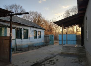 срочно продаю дом барачный тип: Дом, 1500 м², 9 комнат — 1