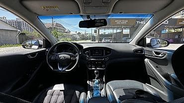 задний бампер спада: Hyundai Ioniq: 2016 г., 1.6 л, Автомат, Гибрид, Лифтбек — 9