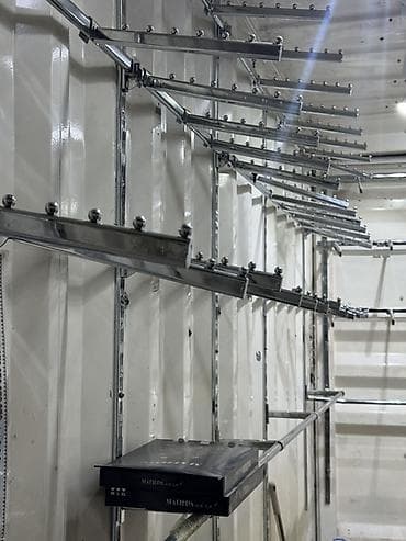 Металлическая система навесного торгового оборудования для одежды -