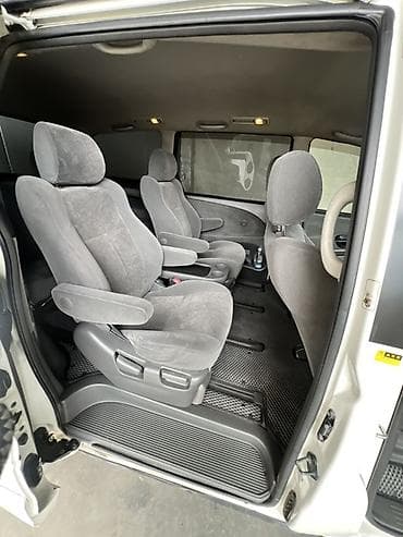 капитан: Toyota Estima: 2003 г., 2.4 л, Газ, Минивэн — 3