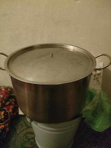 посуды для кухни: Набор кухонной утвари и посуды. Состав: - Большая нержавеющая — 2
