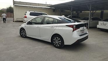 секции 18: Toyota Prius: 2020 г., 1.8 л, Гибрид, Лифтбек — 3