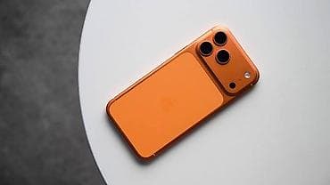 tab s2: Оранжевый смартфон с тройной камерой и плоскими гранями - Яркий — 7