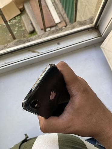 iphone 16 e: IPhone Xs, Б/у, 256 ГБ, Space Gray, 100 % — 6