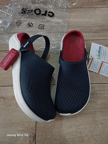 nike react: Мужские сандалии, 44, Crocs, Новый, цвет - Синий, Самовывоз — 1