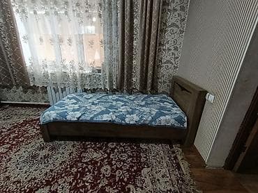 бу диван куплю: Односпальная кровать в оттенке «дуб» с высоким изголовьем. - Размер — 4