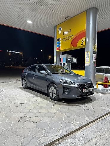 7 1: Hyundai Ioniq: 2019 г., 1.6 л, Автомат, Гибрид, Лифтбек — 3