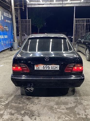 124 купе: Mercedes-Benz E-Class: 2000 г., 4.3 л, Автомат, Бензин, Седан — 4