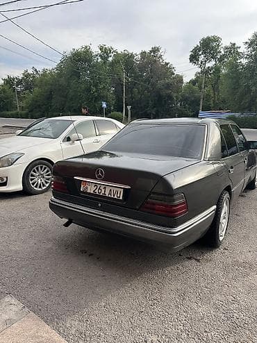 golf 3 1.9 tdi: Mercedes-Benz W124: 1994 г., 2 л, Механика, Бензин, Седан — 4