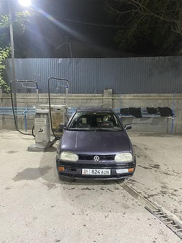 Продажа авто: Volkswagen Golf: 1993 г., 1.8 л, Механика, Бензин, Хэтчбэк — 6