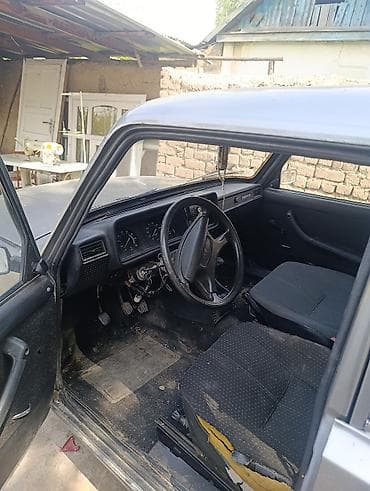 аудио усилитель: ВАЗ (ЛАДА) 2107: 2010 г., Ручные, Бензин, Седан — 1