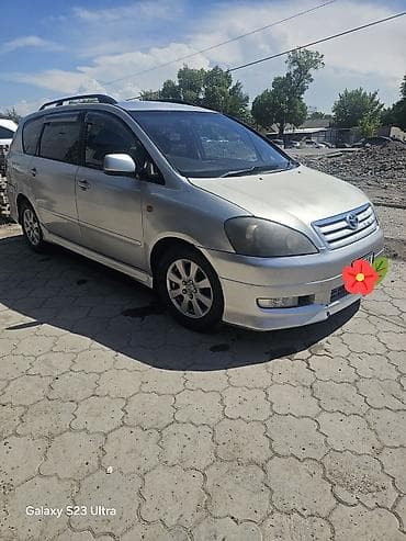 Toyota Ipsum: 2002 г., 2.4 л, Автомат, Бензин, Минивэн