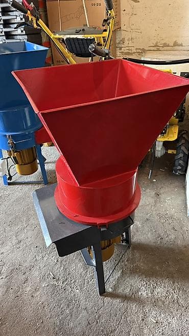Дробилка зерна/комбикорма с бункером - Тип: электрическая