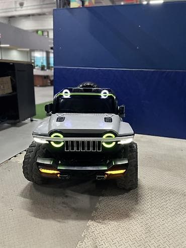 деткий машина: Детский электромобиль в стиле внедорожника 4x4. Эффектная модель с — 2