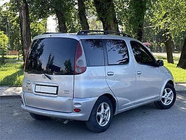 coroll: Toyota Yaris Verso: 2001 г., 1.3 л, Механика, Бензин, Минивэн — 3