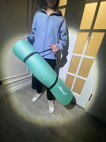 Электр транспорту: Характеристики: • Тип: Каремат • Бренд: LI-NING • Размеры: 183*80 — 5