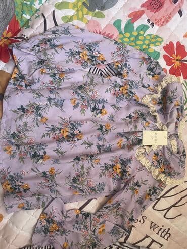 Киреге берилүүчү кийимдер: Брендовые корейские футболки, ветровки, джинсы, пижамы, носочки, есть — 9