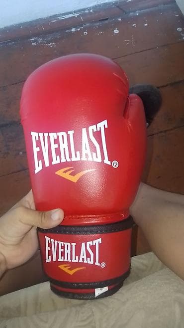 трико борьбы: Боксерские перчатки Everlast, красные. - Классическая форма с — 3