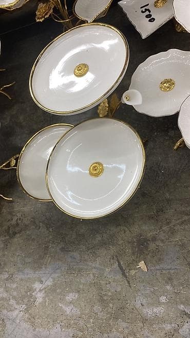 торт заказ: Этажерки для фруктов и сладостей из белой керамики с золотистым — 3