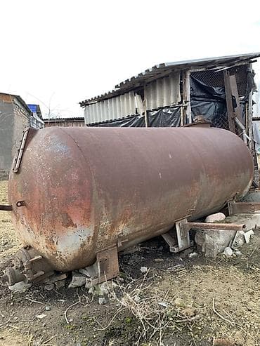бак топлива: Цистерна — 1