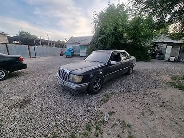 мерс 90: Mercedes-Benz W124: 1990 г., Седан — 3