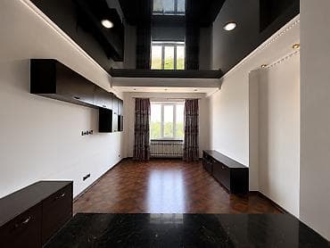 70: 3 комнаты, 68 м², Золотой квадрат Элитка, 10 этаж, Евроремонт — 1