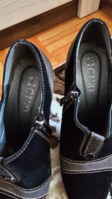 Ботильоны. Одевала один раз. Замша