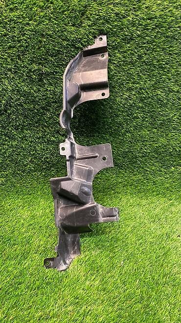 bwb e34: Кожух рулевого механизма Л Нж 7 160 237 Кожух рулевого механизма Л Вх — 1