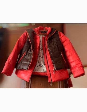 Продаётся стильная осенняя куртка Куртка+жилет,можно носить вместе так