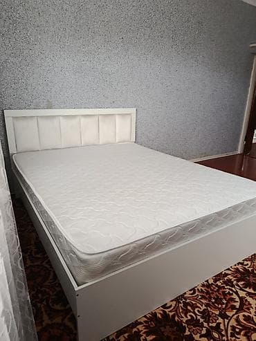 Кровать двуспальная с матрасом почти в новом состоянии. ТЕЛЕФОН