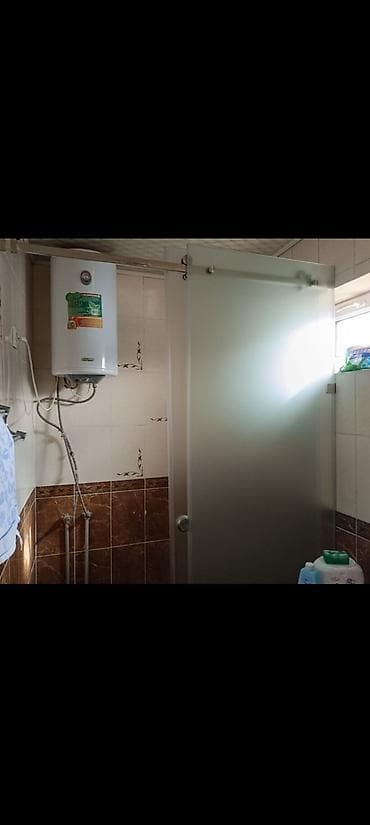 гик цены на квартиры бишкек: 63 м², 3 комнаты, Восточный (старый) автовокзал — 1