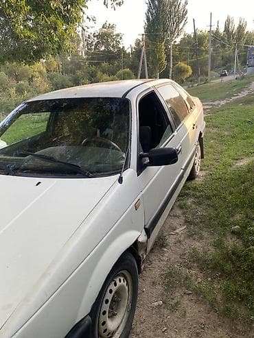 Транспорт: Volkswagen Passat: 1992 г., 1.8 л, Механика, Бензин, Седан — 3