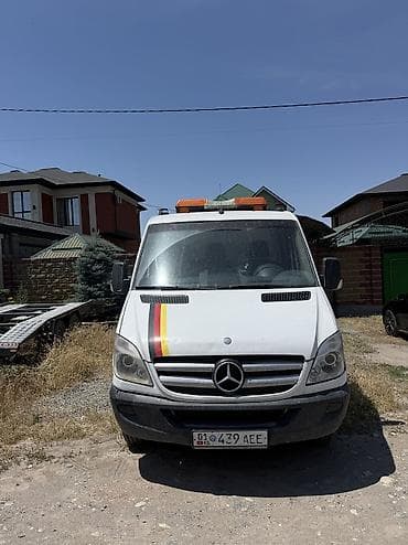 2 uz fe: Легкий грузовик, Mercedes-Benz, Стандарт, Б/у — 2