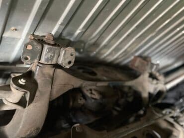 средний кузов двух скат: Toyota Crown Athlete,Crown Majesta, Mark 2 100 кузов, Subaru Legacy B4 — 13