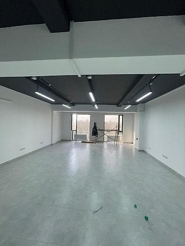 сдается готовый бизнес: Аренда офисов, 90 м², В бизнес центре, 1 линия — 4
