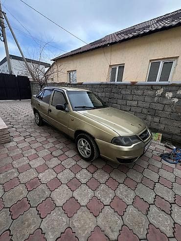 Daewoo Nexia: 2011 г., 1.5 л, Механика, Бензин, Седан