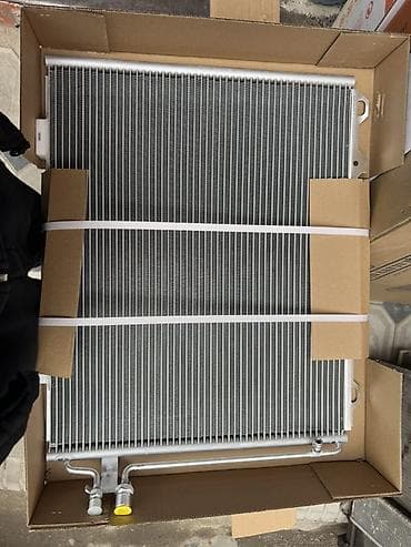 Радиатор кондиционера (конденсор) Мерс 210 - Материал: алюминий — 1