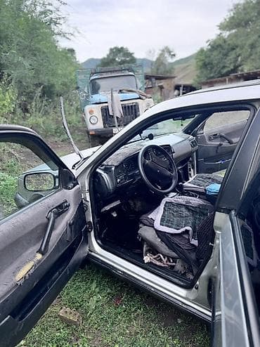 Volkswagen Passat Variant: 1988 г., 1.8 л, Механика, Бензин, Универсал — 7