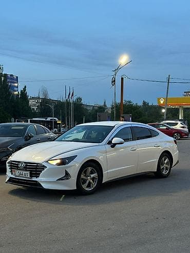 elantra 2019: Hyundai Sonata: 2019 г., 2 л, Автомат, Бензин, Седан — 2