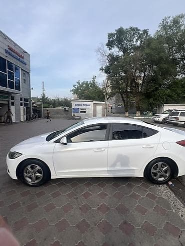 Продажа авто: Hyundai Avante: 2018 г., 1.6 л, Автомат, Газ, Седан — 3