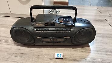 магнитола для авто: 2 аппарата фирма SANYO MCD - Z51, бумбокс полностью рабочий, нужна — 1