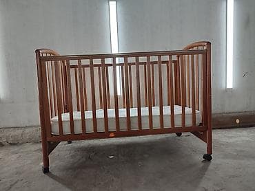 sofa bed: Детская кроватка из массива дерева с матрасом - Классическая — 1