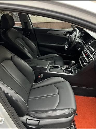 скотч с надписью: Hyundai Sonata: 2018 г., 0.2 л, Автомат, Газ, Седан — 5