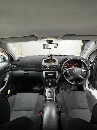 step 2: Toyota Avensis: 2004 г., 1.8 л, Автомат, Бензин, Хэтчбэк — 3