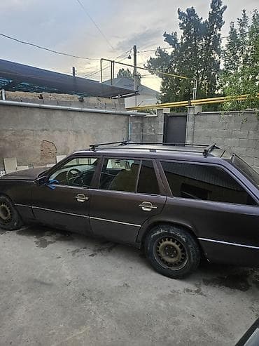 лобовой мерс 124: Mercedes-Benz W124: 1991 г., 2.3 л, Механика, Бензин, Универсал — 5