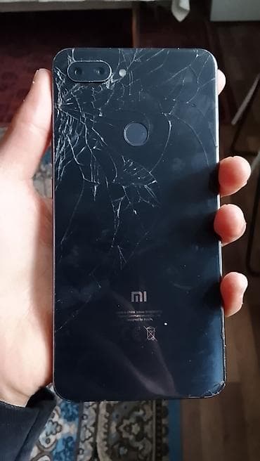 xioami: Xiaomi, Mi 8 Lite, Б/у, 64 ГБ, цвет - Черный, 2 SIM — 1