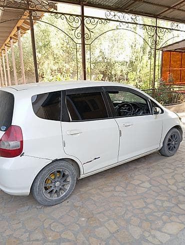 купить асфальтоукладчик бу: Honda Fit: 2003 г., 1.5 л, Вариатор, Бензин, Хэтчбэк — 4